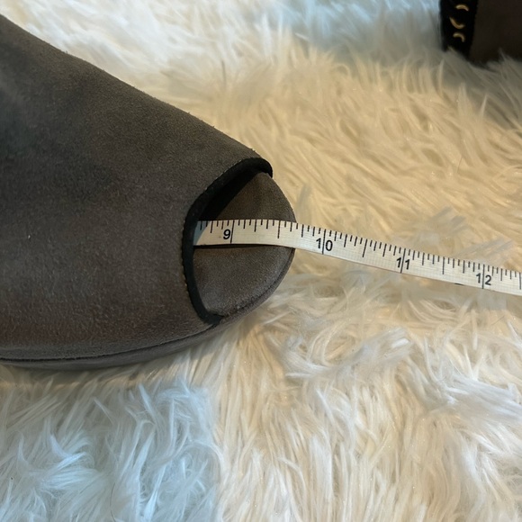 YSL gray suede lace up back wedges - Picture 4 of 8